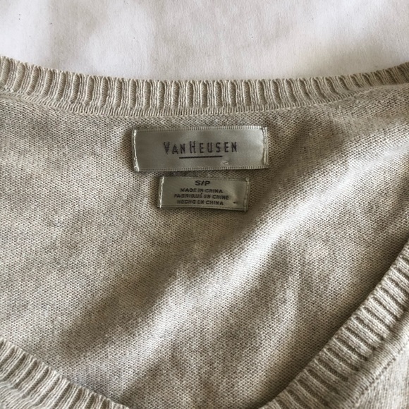 VAN HEUSEN preppy cream & turquoise long sleeve - Picture 3 of 6